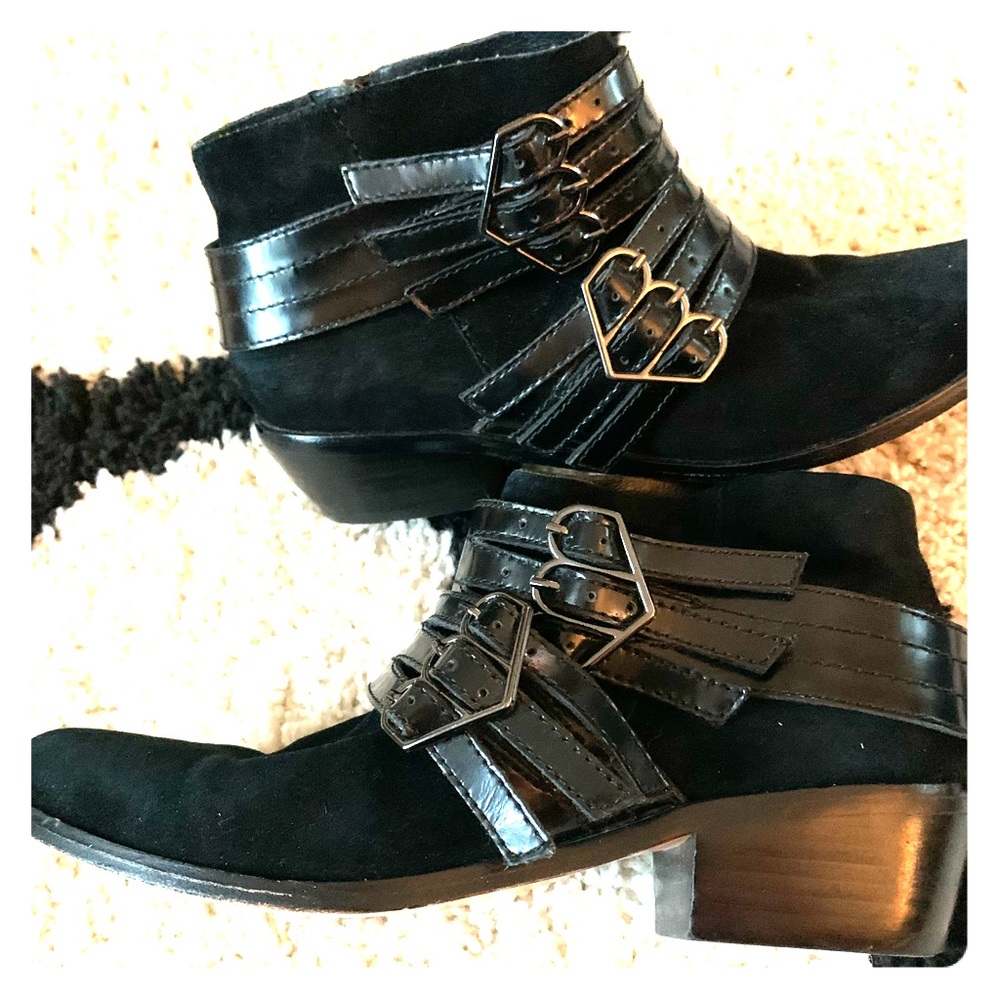 LAMB suede boots